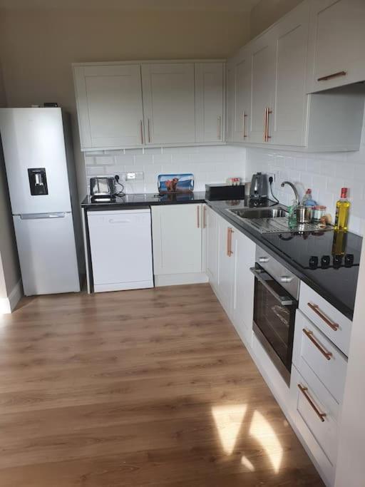Holiday home Private 3 Bedroom House Ideal For Family & Friends